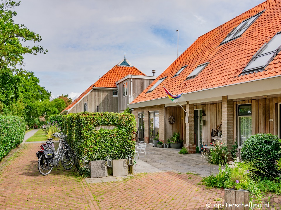 Oosterom (Oosterend), Rauchfreie Ferienunterkünfte auf Terschelling