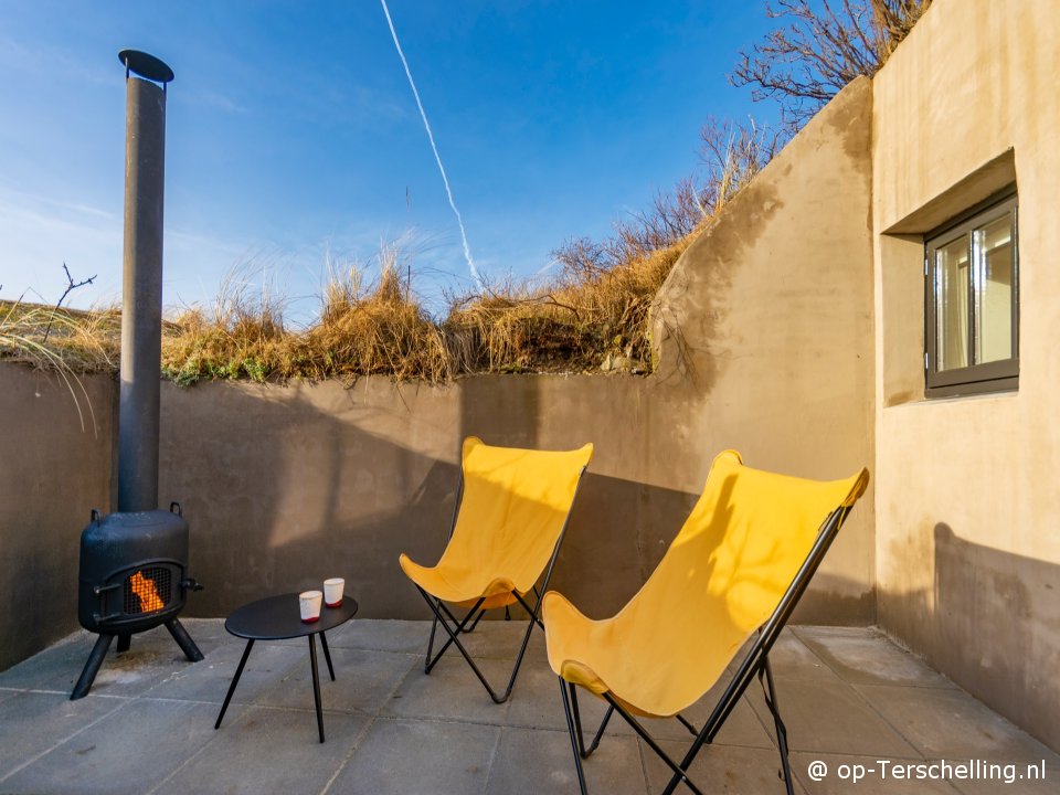 Bunkerhuisje, Ferienhaus auf Terschelling für 2 Personen